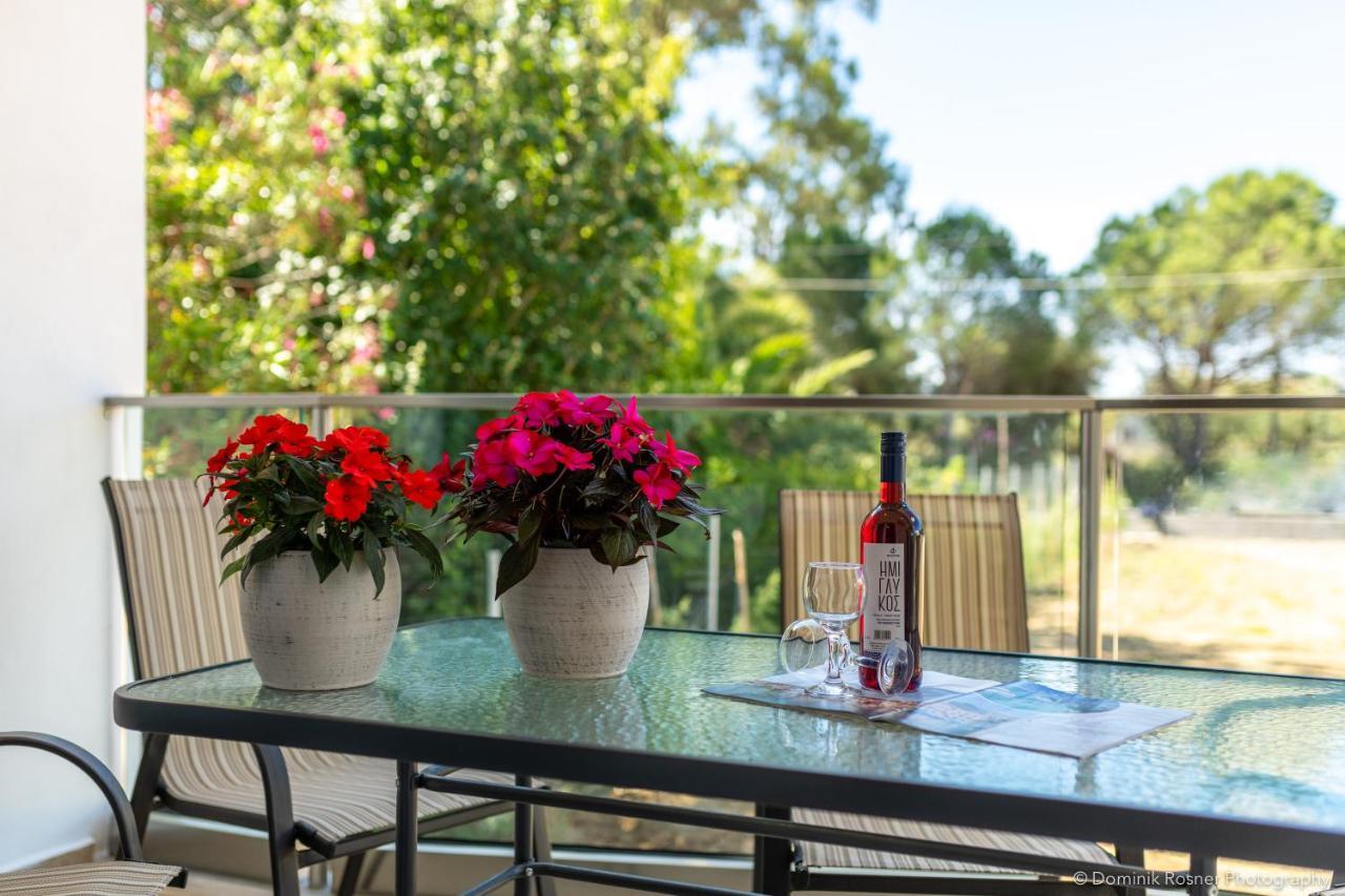 Nancy'S Budget Villa With Pool & Jacuzzi By "Elite" Laganas Bagian luar foto