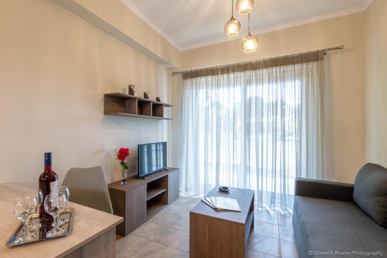 Nancy'S Budget Villa With Pool & Jacuzzi By "Elite" Laganas Bagian luar foto