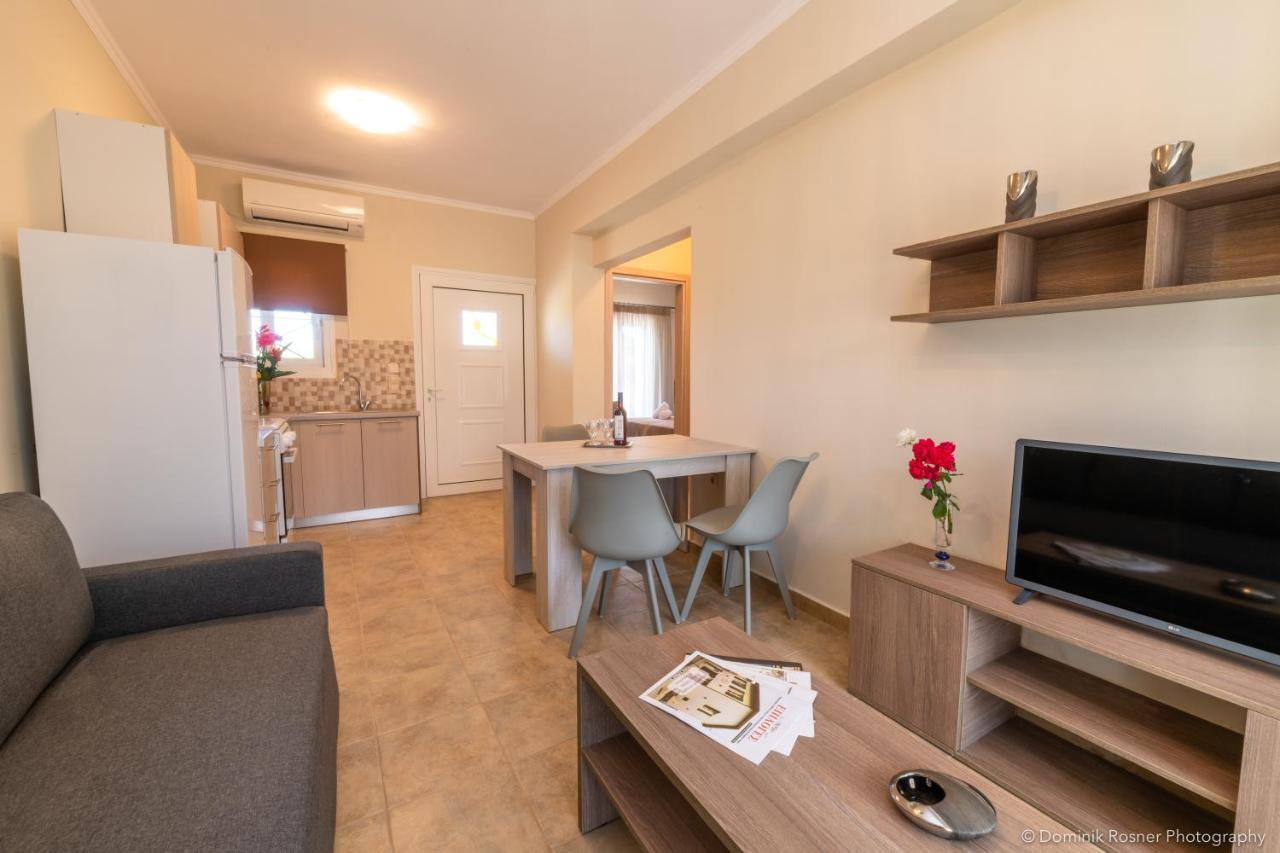Nancy'S Budget Villa With Pool & Jacuzzi By "Elite" Laganas Bagian luar foto